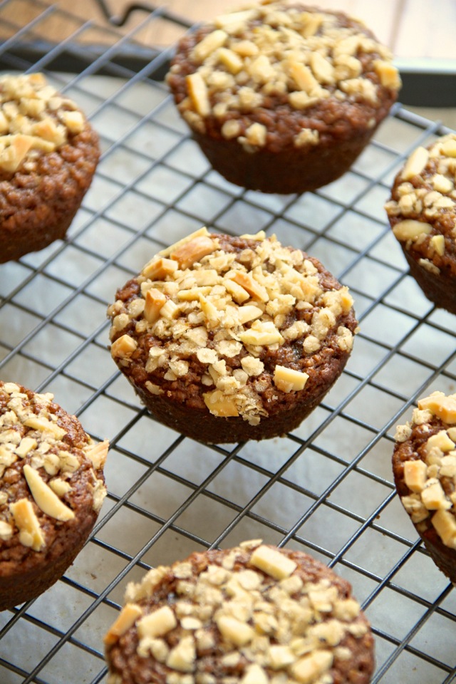 Applesauce Oatmeal Muffins | runningwithspoons.com