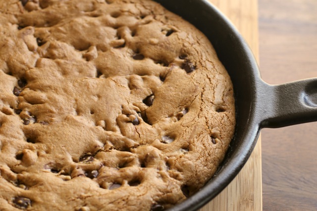 Chocolate Chip Skillet Cookie || runningwithspoons.com