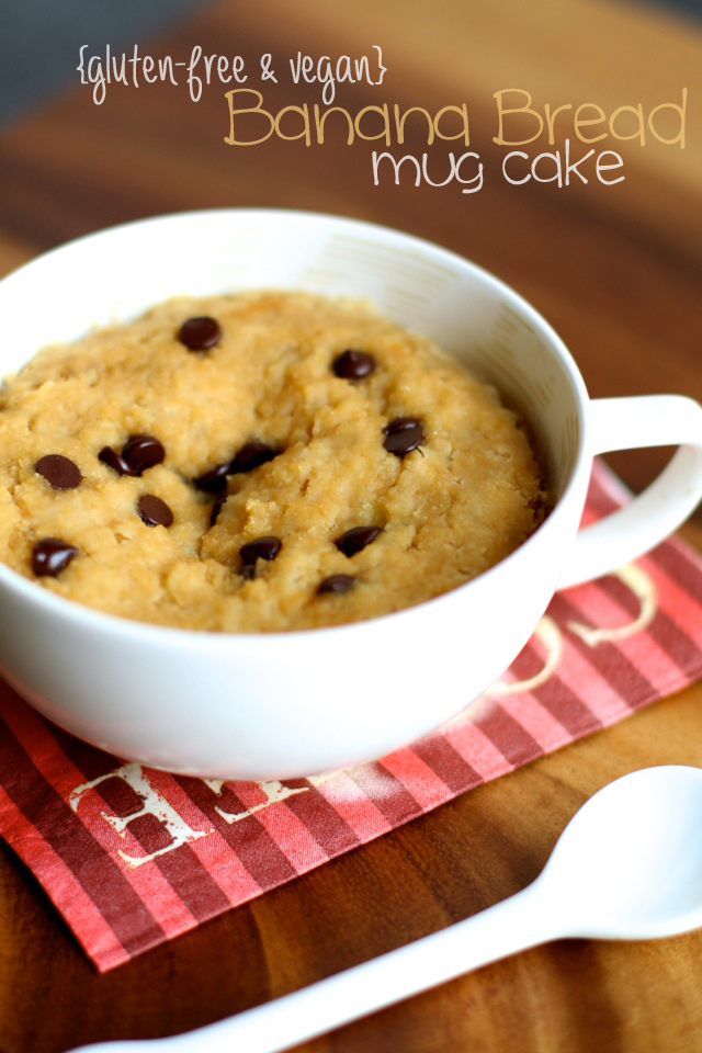 Banana Bread Mug Cake -- 5 minutes and 5 ingredients is all you need to make this healthy and delicious vegan mug cake! || runningwithspoons.com #glutenfree #vegan
