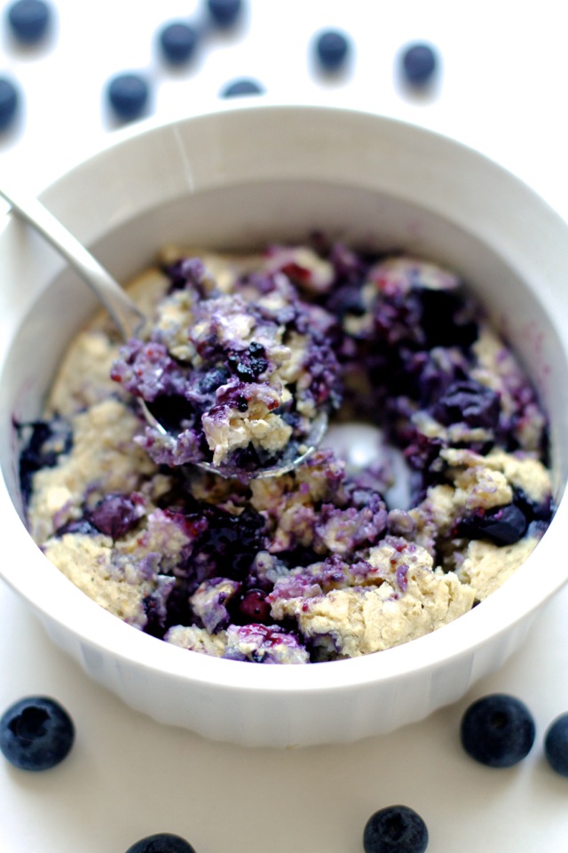 Blueberry Muffin Breakfast Bake -- tastes just like a blueberry muffin, but without any butter, oil, or refined sugar! | runningwithspoons.com #vegan #glutenfree #recipe #healthy