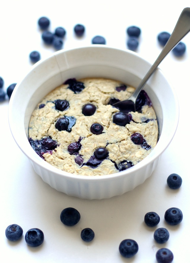Blueberry Muffin Breakfast Bake -- tastes just like a blueberry muffin, but without any butter, oil, or refined sugar! | runningwithspoons.com #vegan #glutenfree #recipe #healthy