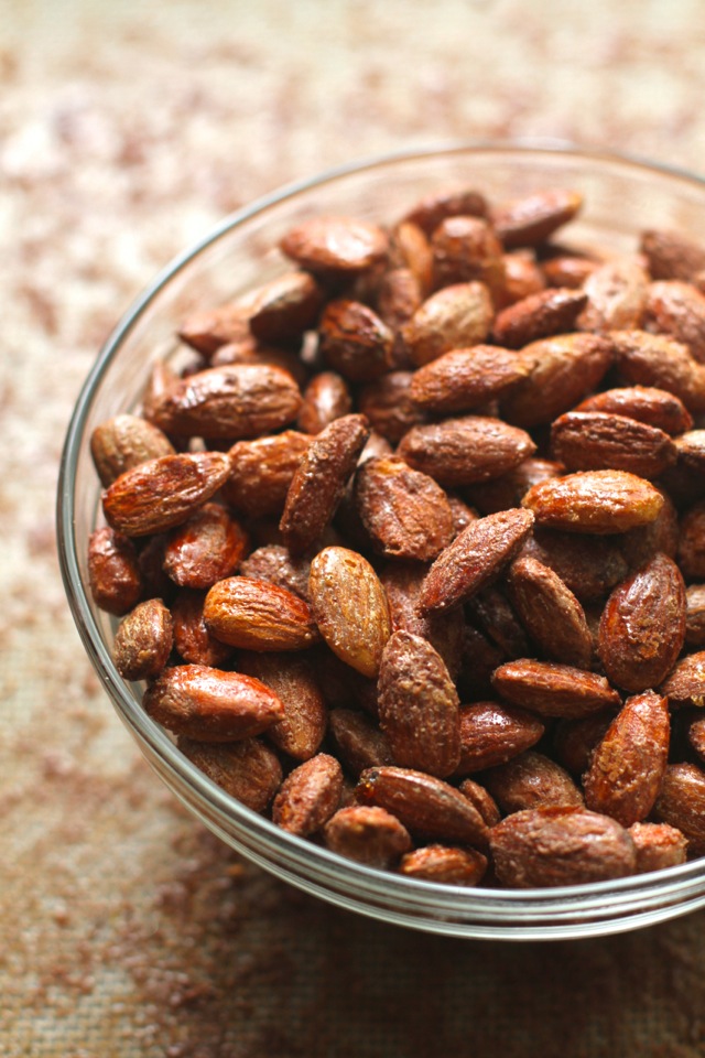 Maple Roasted Almonds -- so easy, so delicious! || runningwithspoons.com #almonds #healthysnack