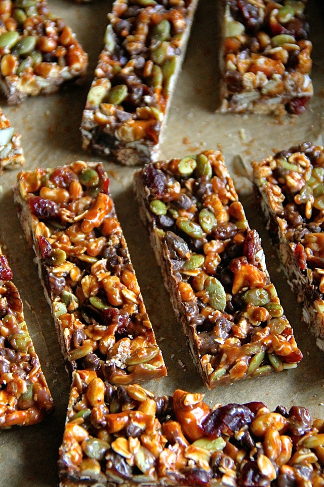 No Bake Sweet & Salty Trail Mix Granola Bars | running with spoons