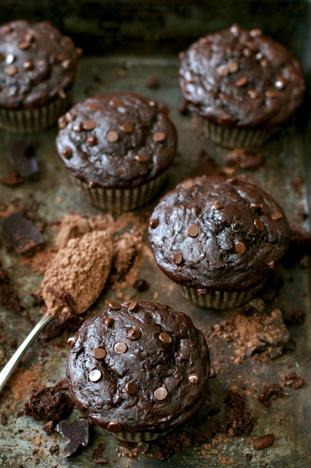 Healthy Double Chocolate Zucchini Muffins - so decadently delicious that you'd never believe they're naturally sweetened and made without any butter or oil! | runningwithspoons.com #recipe #dessert