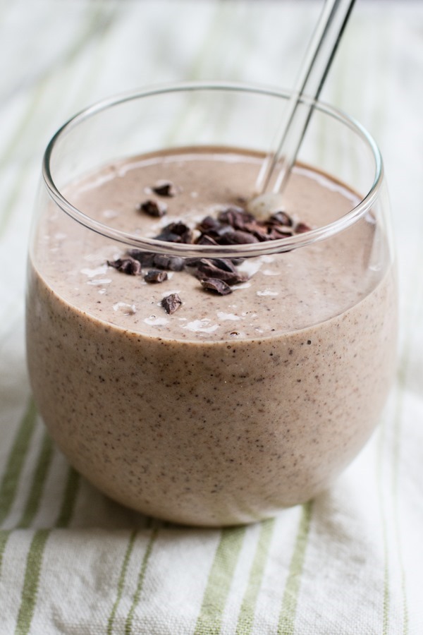 15 Healthy Smoothies Made with Oats | running with spoons
