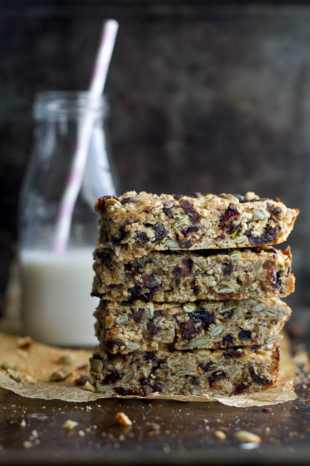 These chewy Trail Mix Protein Granola Bars make a super healthy, filling, and portable snack! You can even customize them with your favourite trail mix ingredients {gluten free, vegan, dairy free}  | runningwithspoons.com