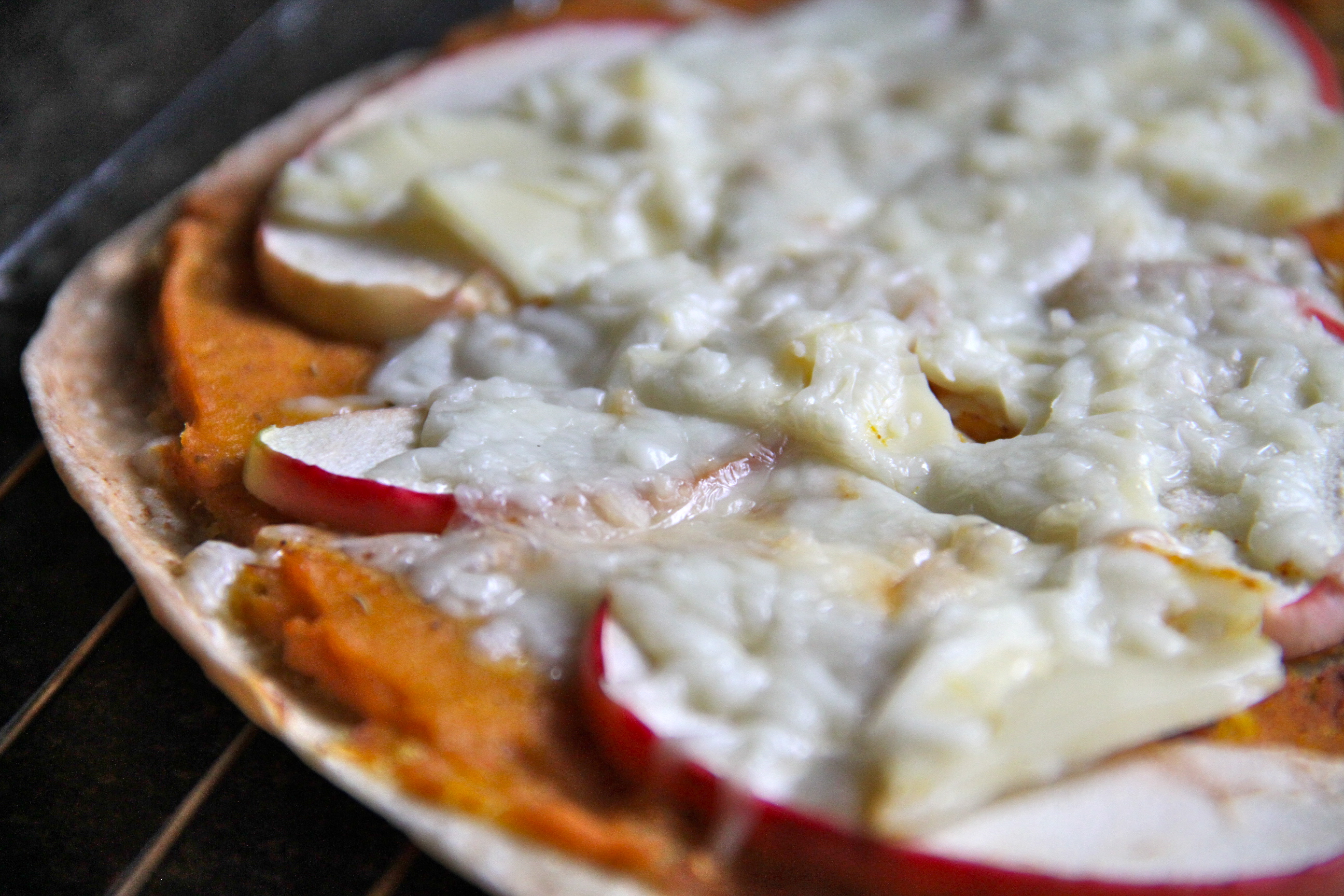 Apples & Cheese