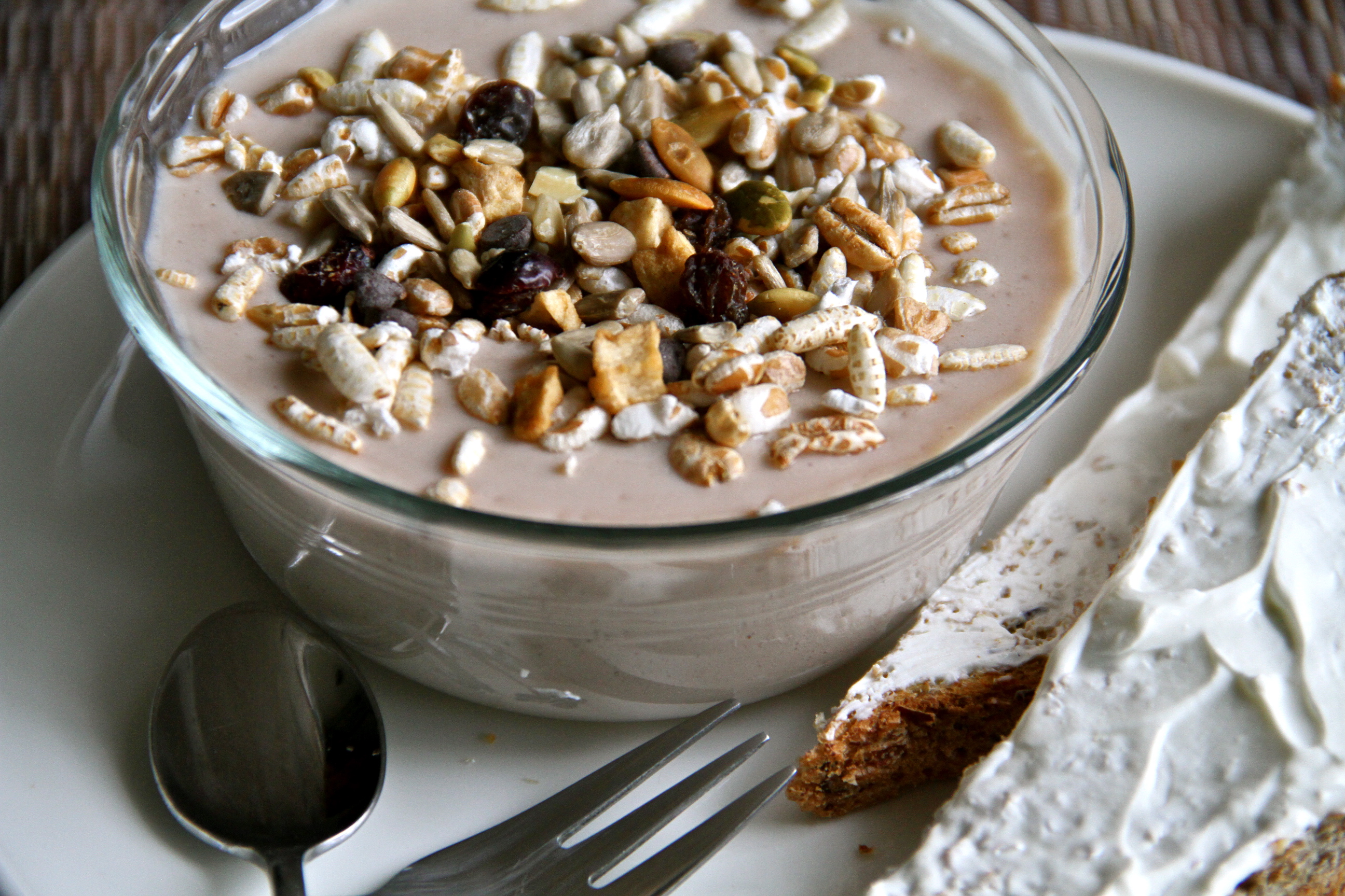 Smoothie and Trail Mix