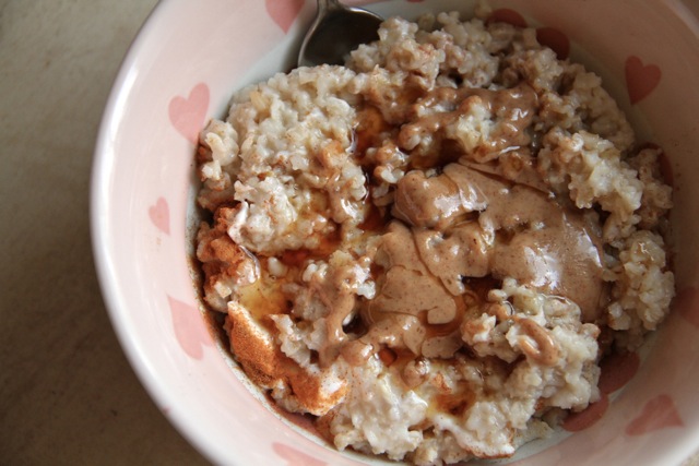 Lovely Honey Almond Oats