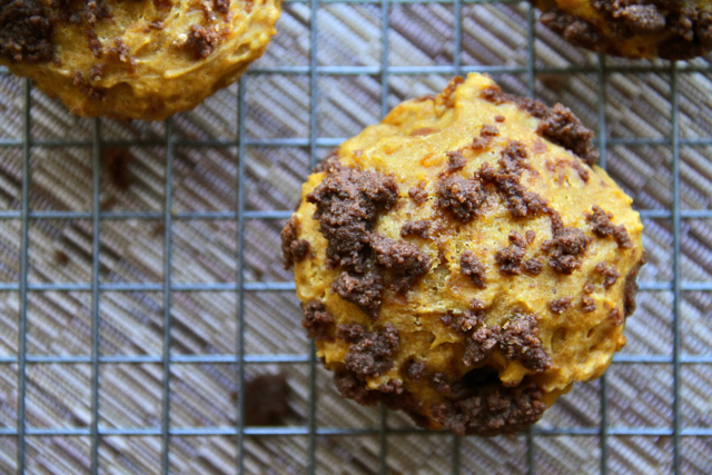 Pumpkin Spice Muffins with Chocolate Fudge Filling