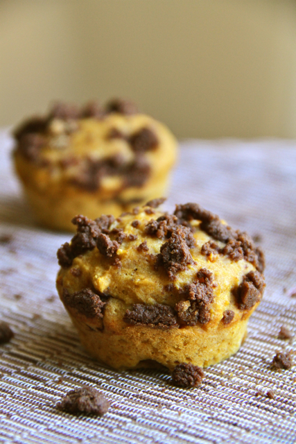 Pumpkin Spice Muffins with Chocolate Fudge Filling