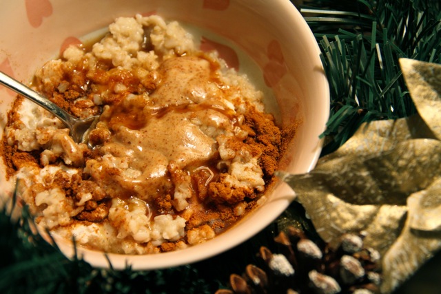 Festive Almond Oats