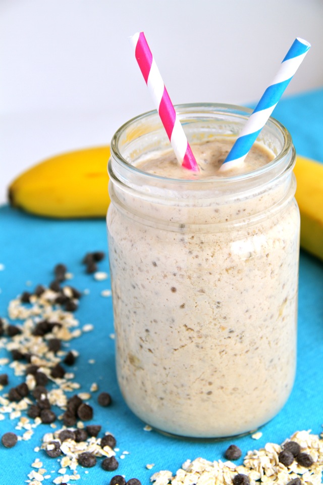 Oatmeal Cookie Dough Smoothie -- A thick and creamy smoothie that's reminiscent of a comforting oatmeal cookie. Recipe at runningwithspoons.com || #smoothie #vegan #healthy