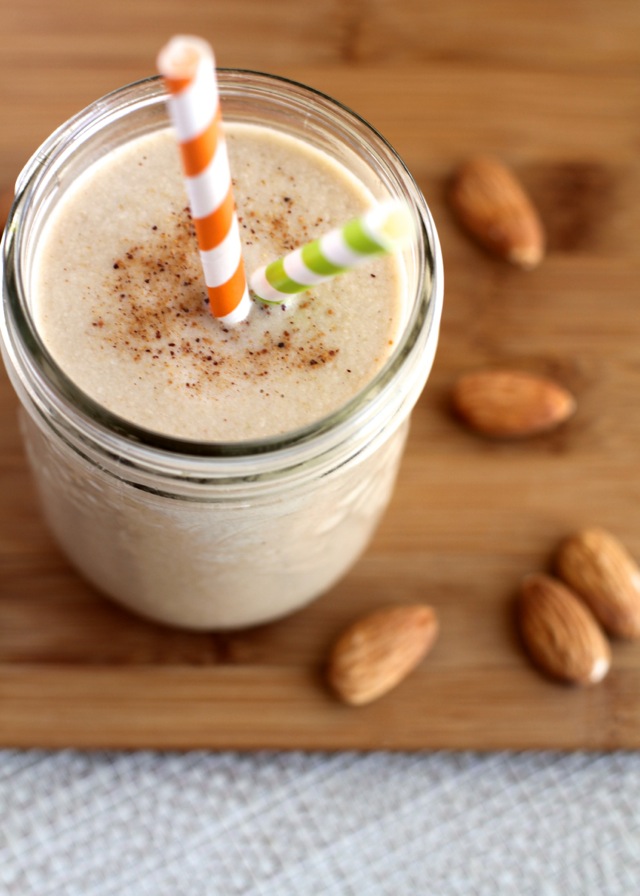 Apple Pie Protein Smoothie || runningwithspoons.com