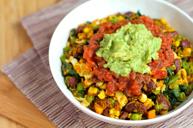 Pumpkin Chili Mexican Scramble || runningwithspoons.com