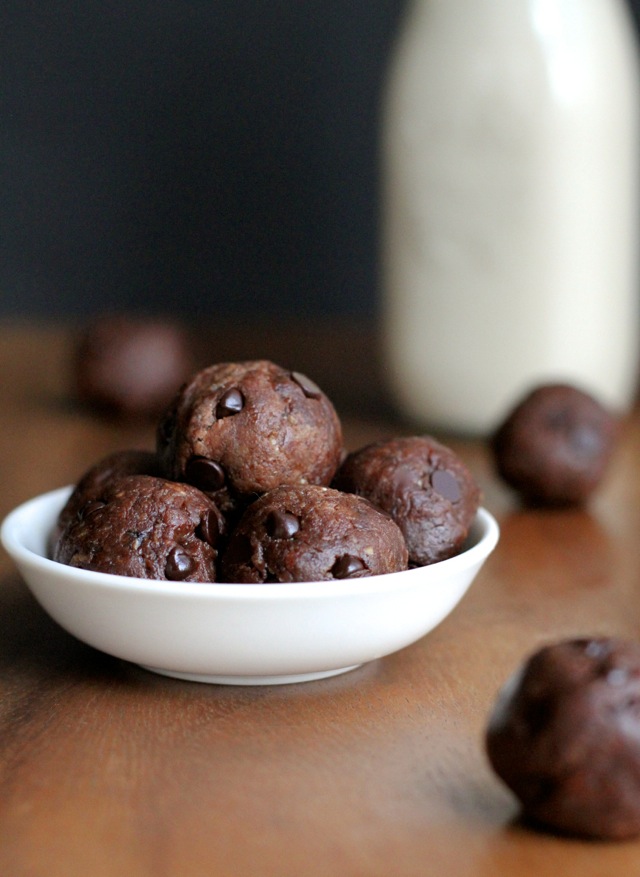 Double Chocolate Fudge Protein Bites