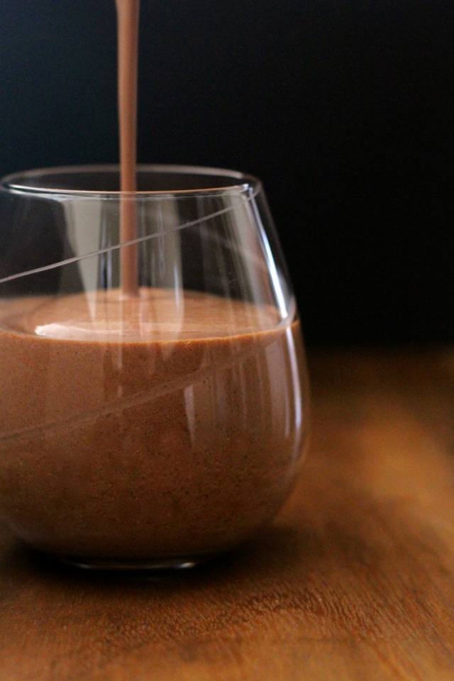 Chocolate Mousse Smoothie -- thick, creamy, and loaded with chocolate flavour. So decadent, you'd never believe it's healthy! || runningwithspoons.com