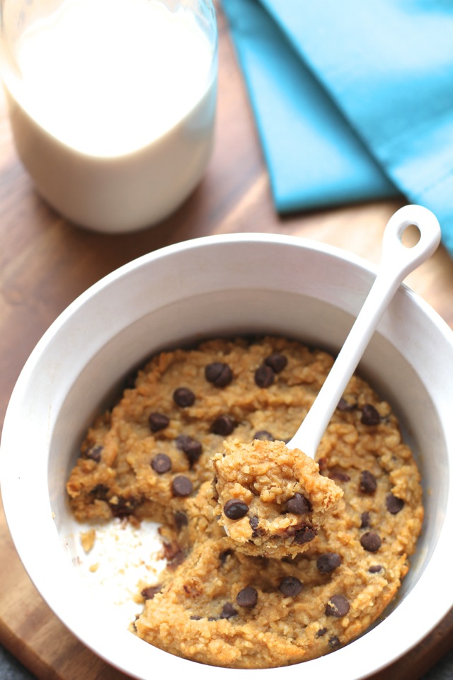 Oatmeal Cookie Dough Breakfast Bake - it's like eating a giant soft and chewy cookie for breakfast! A cookie that's made without flour, butter, or refined sugar, but still tastes AMAZING! | runningwithspoons.com #recipe #healthy #vegan #glutenfree