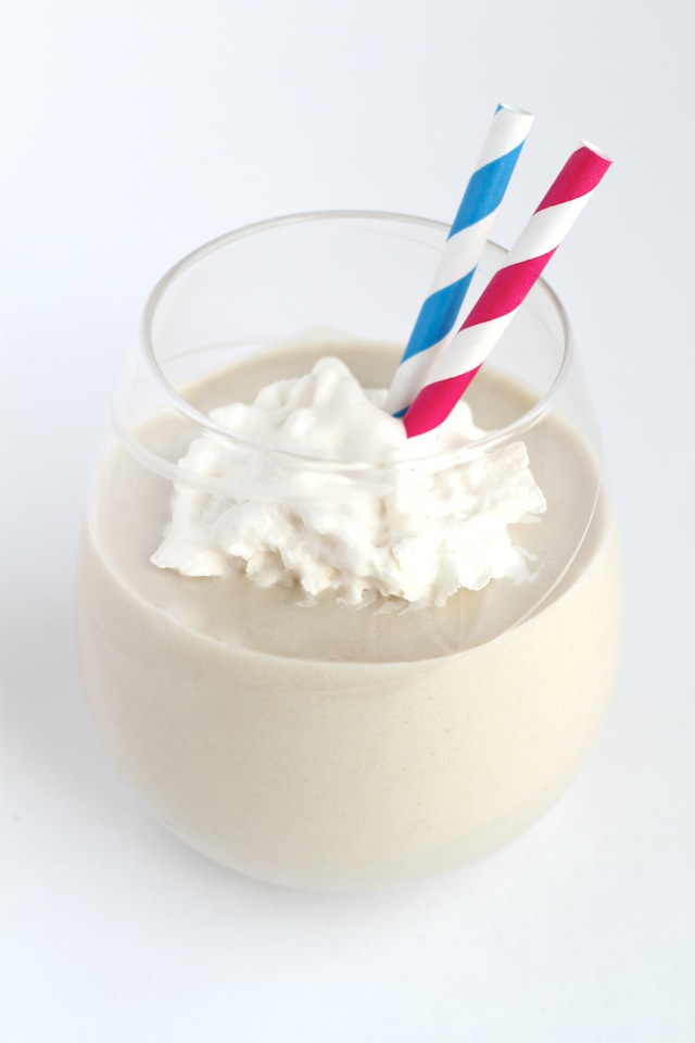 Creamy Vanilla Cake Batter Smoothie || runningwithspoons.com
