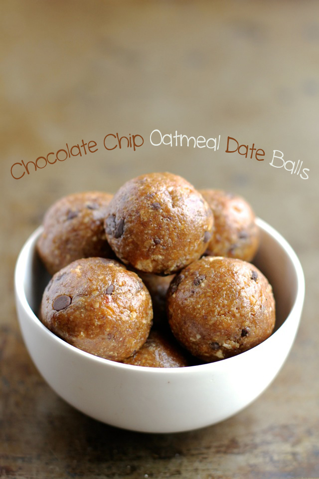 Chocolate Chip Oatmeal Date Balls -- #glutenfree #dairyfree #sugarfree #healthy #snack || runningwithspoons.com