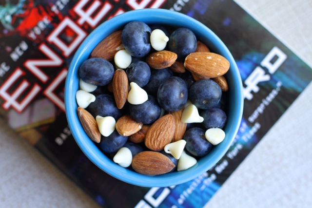 Blueberry Almond Snack Bowl