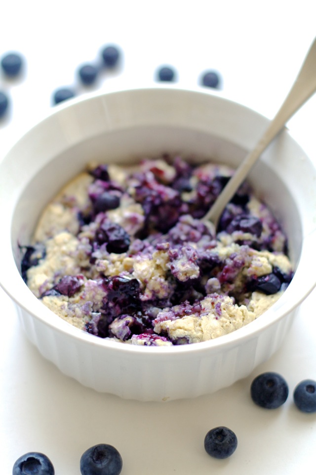 Blueberry Muffin Breakfast Bake -- tastes just like a blueberry muffin, but without any butter, oil, or refined sugar! | runningwithspoons.com #vegan #glutenfree #recipe #healthy