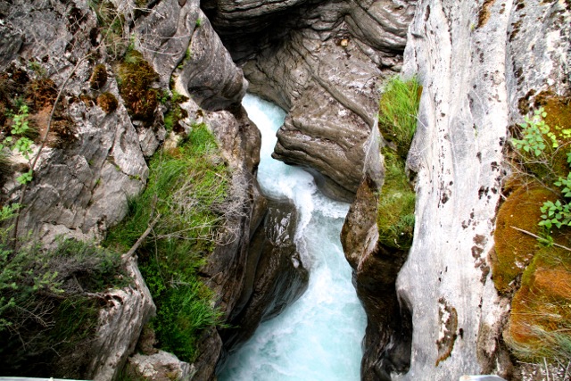 Maligne Canyon5