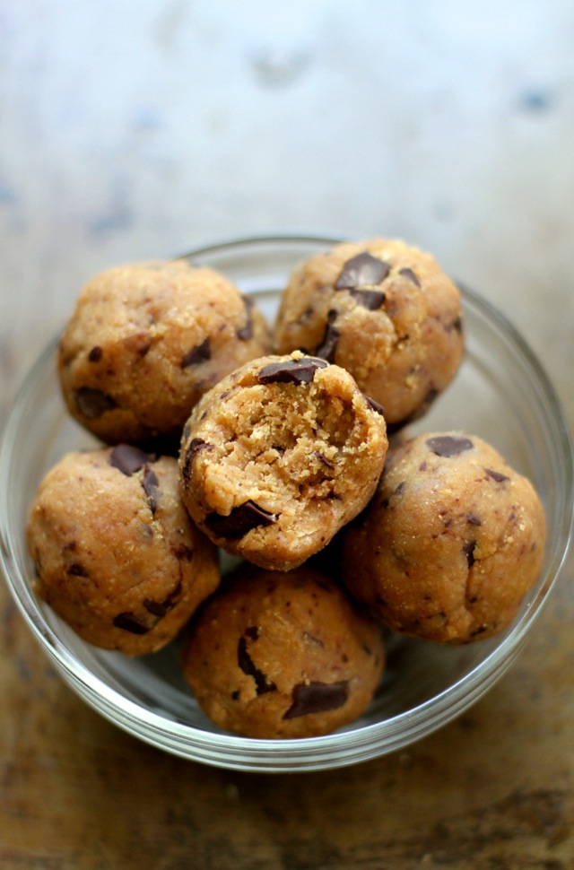 Vegan Chocolate Chip Cookie Dough -- no eggs, no butter, and 100% crazy delicious || runningwithspoons.com #vegan #glutenfree #cookiedough