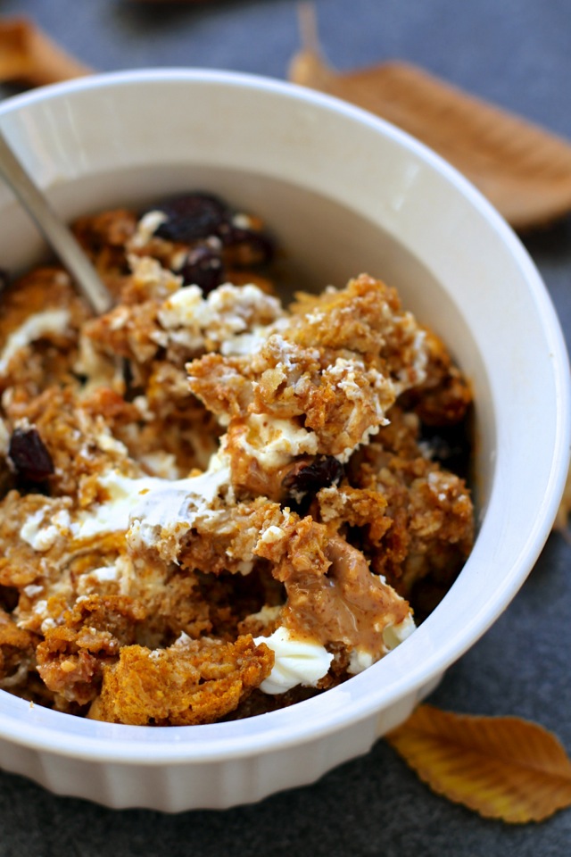 Pumpkin Pie Breakfast Bake -- soft, doughy, and loaded with pumpkin flavour! || runningwithspoons.com #pumpkin #oatmeal #breakfast