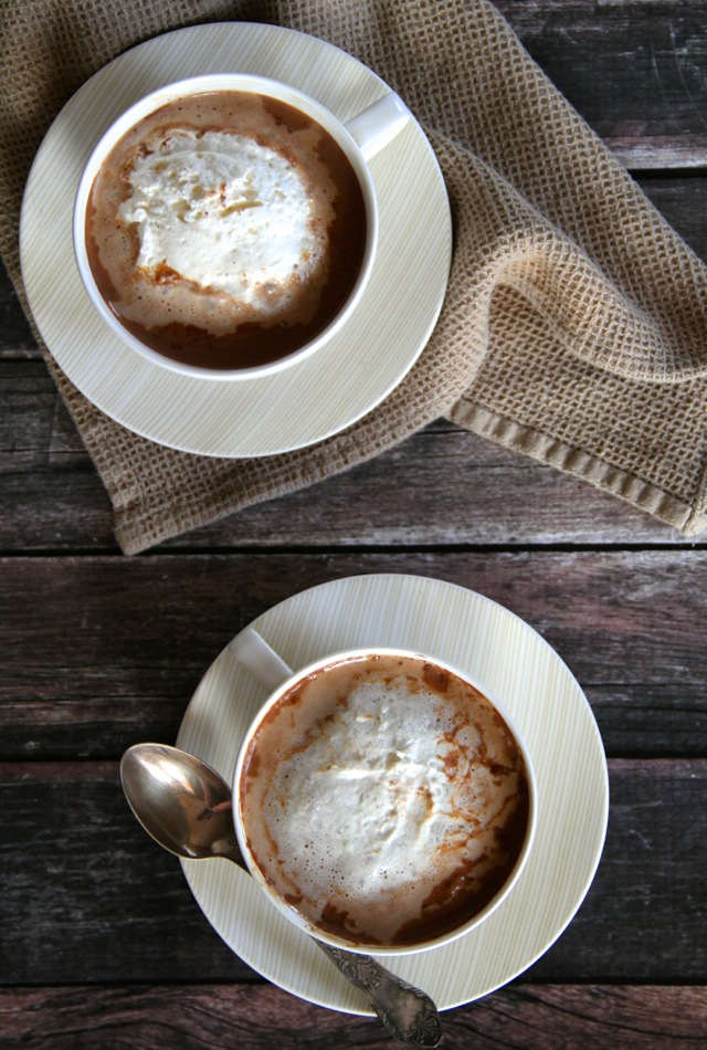 Vegan Pumpkin Hot Chocolate -- creamy, comforting, and free of dairy and refined sugars || runningwithspoons.com #vegan #pumpkin