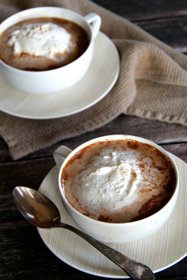 Vegan Pumpkin Hot Chocolate -- creamy, comforting, and free of dairy and refined sugars || runningwithspoons.com #vegan #pumpkin