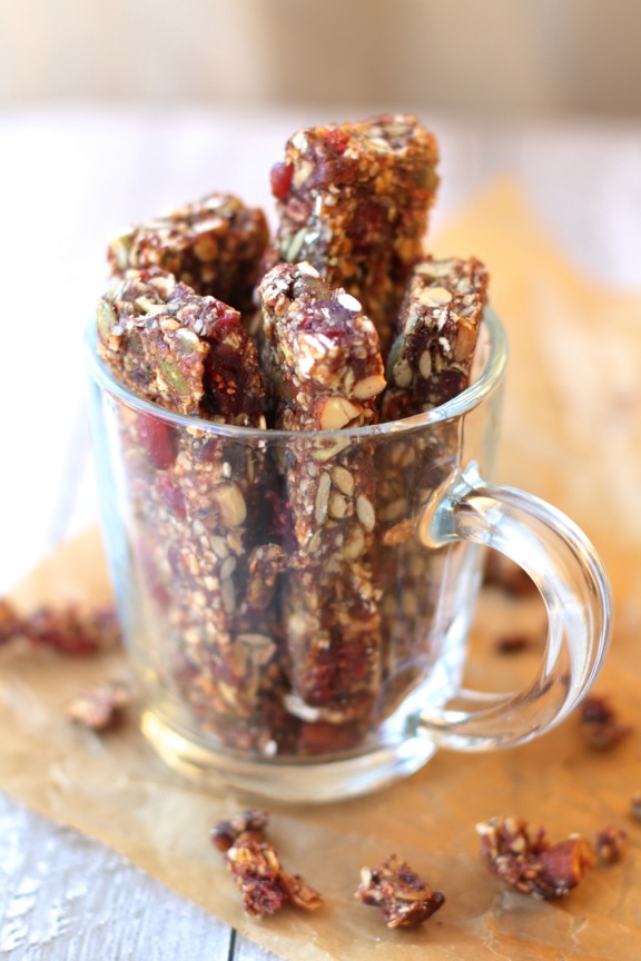 Fruit and Seed Granola Bars || runningwithspoons.com || #vegan #glutenfree #healthy #snack