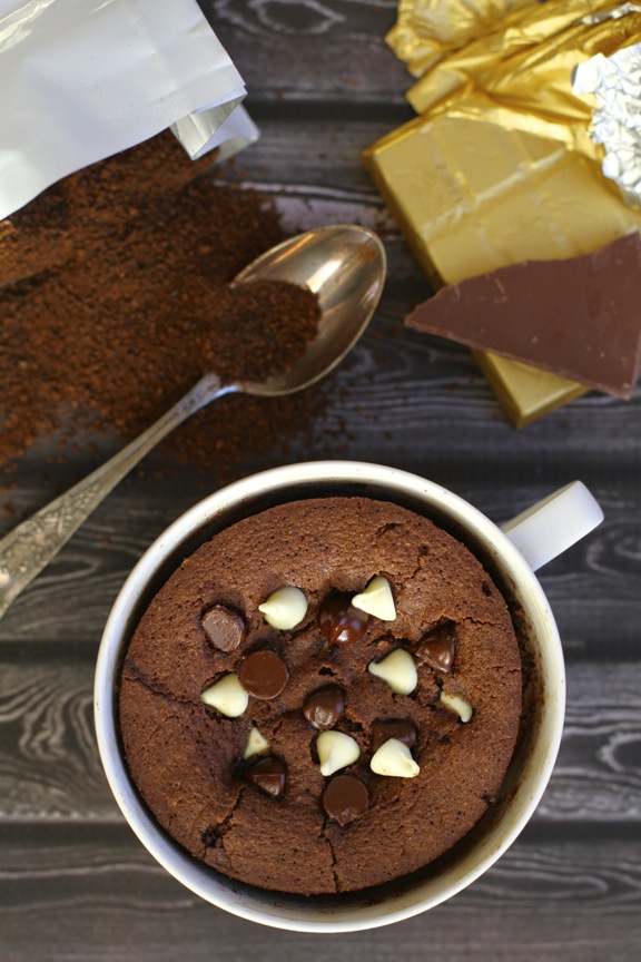 Mocha Chip Mug Cake || runningwithspoons.com