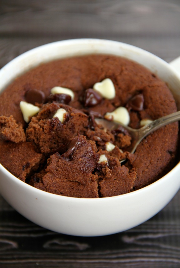 Mocha Chip Mug Cake || runningwithspoons.com