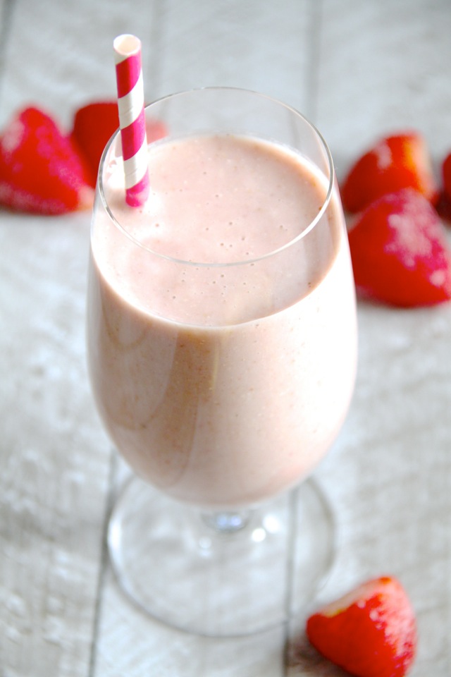 Honey Oat Strawberry Smoothie