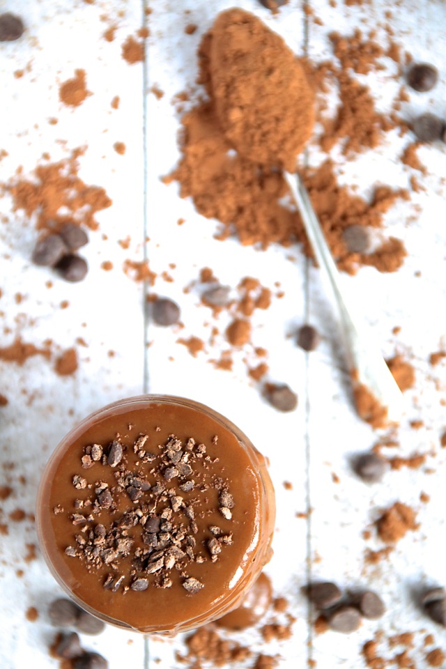 Secret Ingredient Chocolate Smoothie -- Smooth, creamy, and packing a serious nutritious punch thanks to the help of a delicious secret ingredient! || runningwithspoons.com 