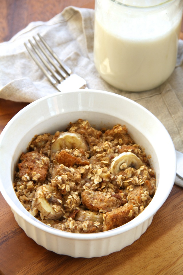 Banana Oat Baked French Toast -- a delicious single serve vegan breakfast that's packed with fibre and plant-based protein! || runningwithspoons.com #vegan #breakfast