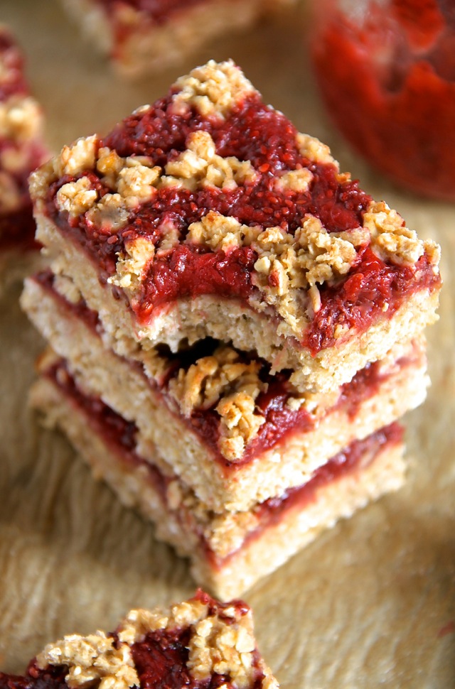 Strawberry Banana Oat Bars