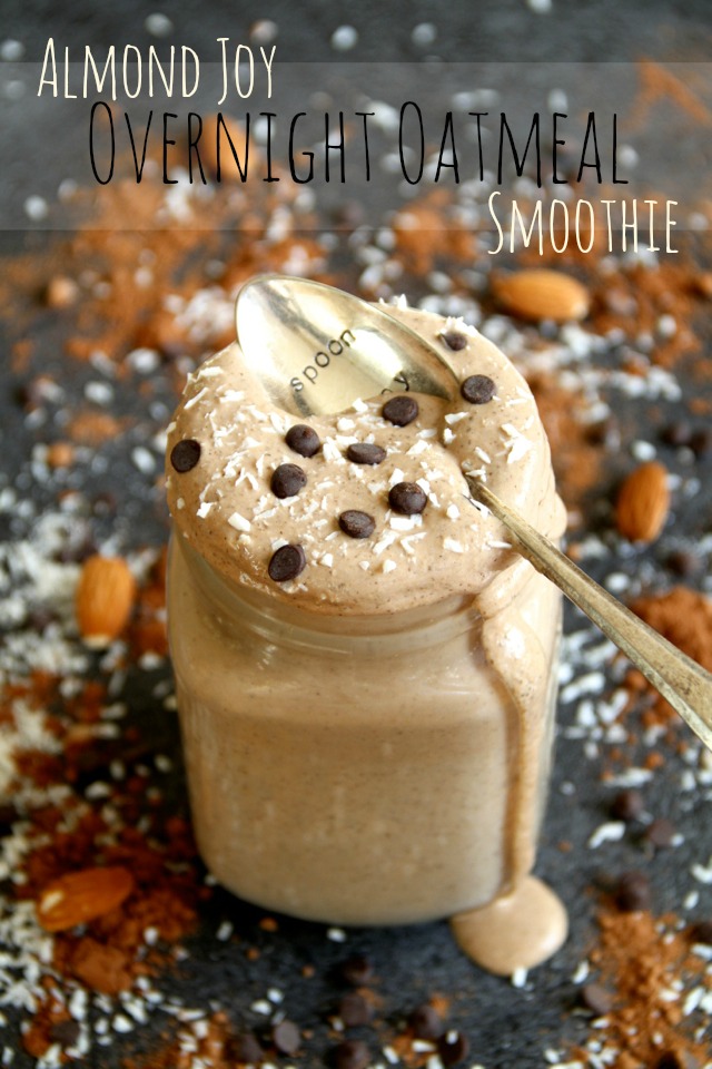 Almond Joy Overnight Oatmeal Smoothie - cool, creamy, and sure to keep you satisfied for hours! This vegan smoothie combines the flavours of chocolate, almonds, and coconut in a delicious and healthy breakfast! || runningwithspoons.com #vegan #healthy