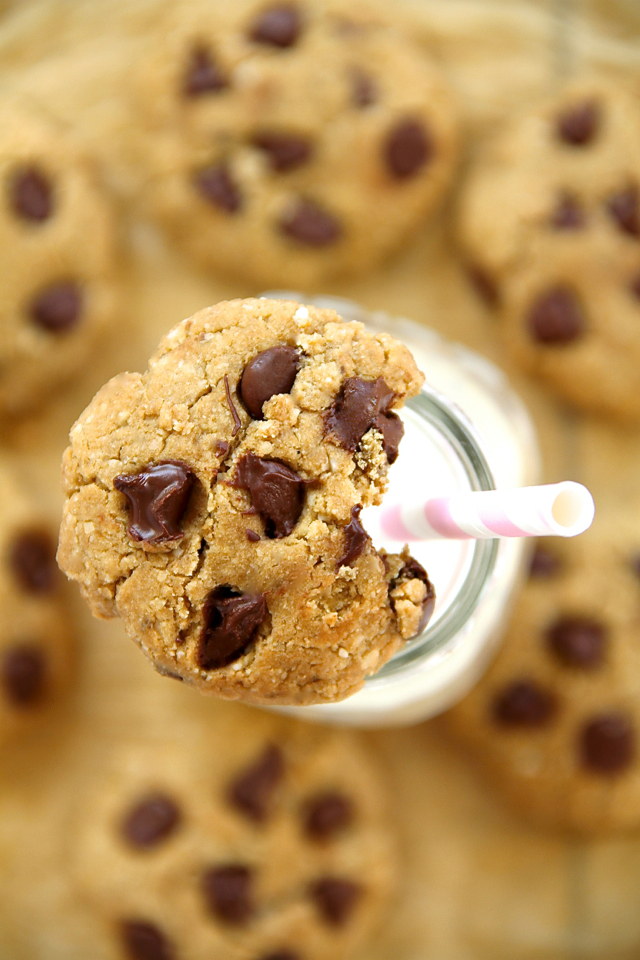 These delicious gluten free vegan chocolate chip cookies will please even gluten-eaters and non-vegans! Soft, chewy, and loaded with chocolate chips, they're a healthier cookie that everyone will love! 