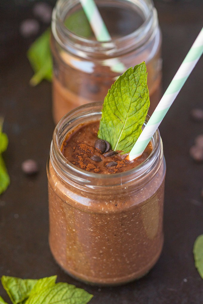Healthy Peppermint Patty Smoothie