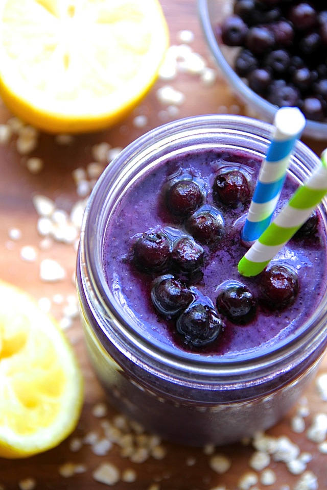 Lemon Blueberry Muffin Smoothie -- cool, creamy, and comforting thanks to the addition of a special ingredient! || runningwithspoons.com #vegan #healthy