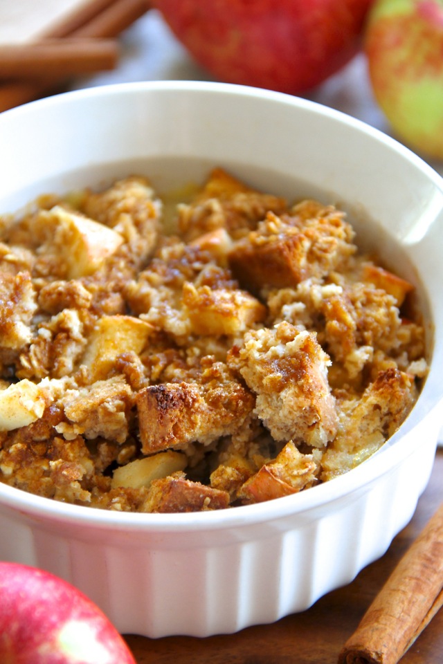 This single serve baked French toast is spiked with the delicious combination of apples and cinnamon! It’s vegan, refined sugar free, easily made gluten-free, and packed with fiber and plant-based protein. A healthy and delicious breakfast! || runningwithspoons.com