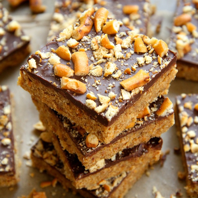 Caramel Pretzel Bars