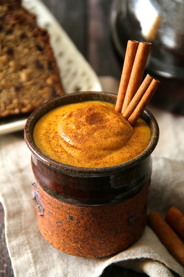 Sweet and Creamy Pumpkin Spread -- made with 3 ingredients and in under 2 minutes, this pumpkin spread is the perfect way to add a touch of fall flavour to your favourite meals and snacks! Vegan, gluten-free, and Paleo friendly || runningwithspoons.com #pumpkin #fall #vegan