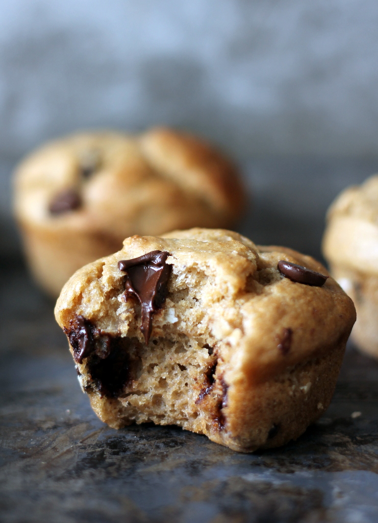 Skinny Banana Muffins