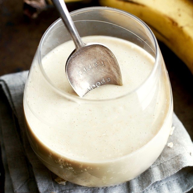 Banana Cream Pie Overnight Oatmeal Smoothie2 (1)