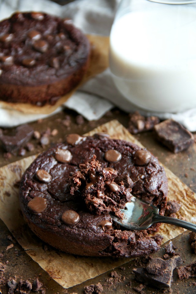 Ooey, gooey, soft, and chewy! These Deep Dish Double Chocolate Breakfast Cookies are the epitome of dessert for breakfast. Chocolatey and decadent, but made with healthy and wholesome ingredients | runningwithspoons.com #vegan #glutenfree #recipe