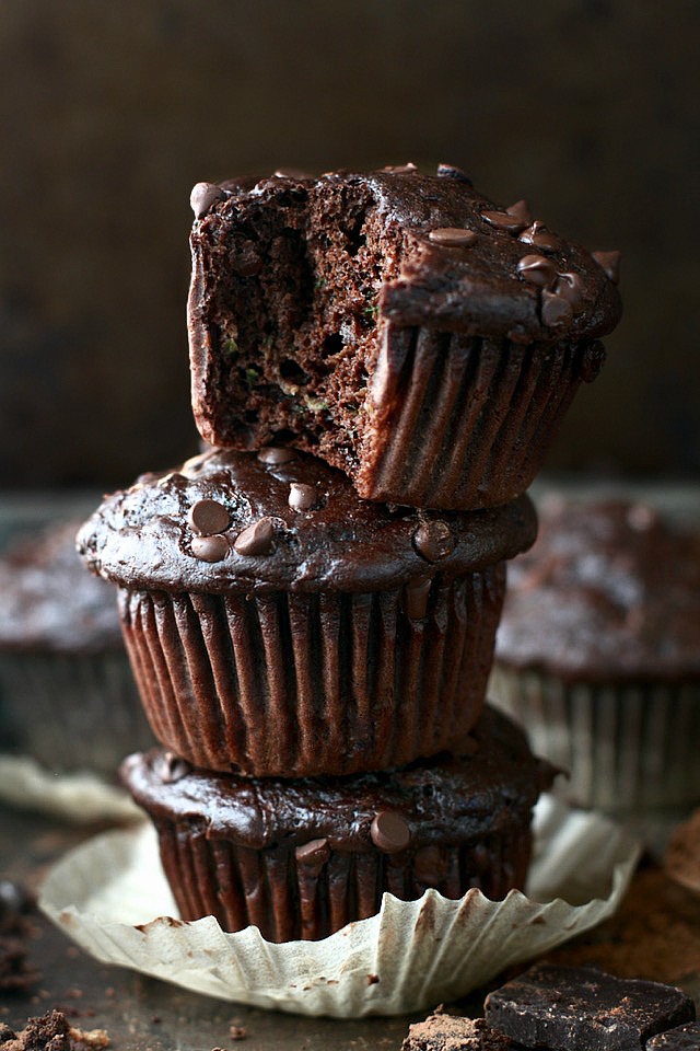 Healthy Double Chocolate Zucchini Muffins - so decadently delicious that you'd never believe they're naturally sweetened and made without any butter or oil! | runningwithspoons.com #recipe #dessert