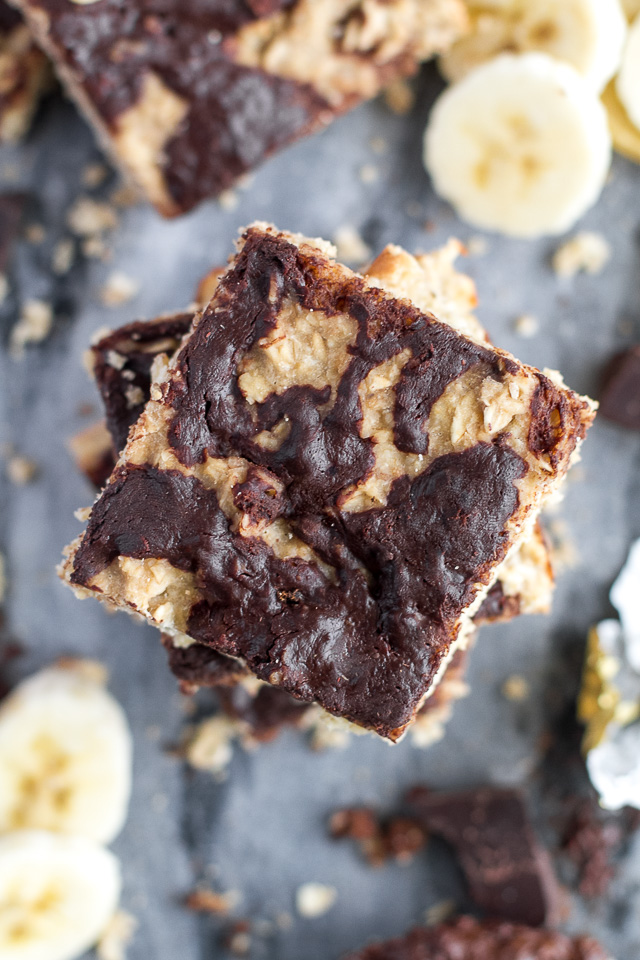 Chocolate Swirl Banana Oat Breakfast Bars - light and fluffy banana oat bars topped with a fudgy chocolate swirl that's healthy enough to enjoy for breakfast! | runningwithspoons.com #recipe #vegan #glutenfree